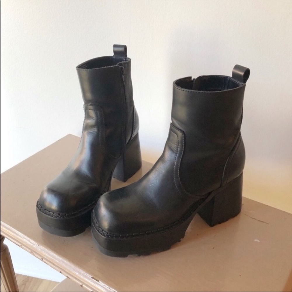 ISO ISO ISO Steve Madden Heeled Boots 9/9.5/10 Black, brown or patchwork ISO ISO
